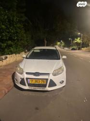 פורד פוקוס Trend סטיישן אוט' 1.6 (125 כ''ס) בנזין 2013 למכירה בתל 