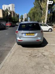 מיצובישי אאוטלנדר Instyle אוט' 5 מק' 2.0 (150 כ"ס) בנזין 2013 למכיר