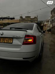 סקודה אוקטביה Ambition אוט' 1.4 (150 כ''ס) בנזין 2017 למכירה בדייר 