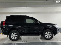 טויוטה לנד קרוזר קצר 4X4 Luxury SWB אוט' 3 דלתות דיזל 2.8 (204 כ''ס) 