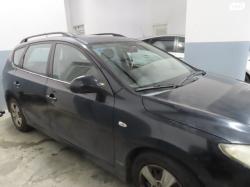 יונדאי i30CW Inspire סטיישן אוט' 1.6 (126 כ''ס) בנזין 2011 למכירה ביר