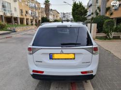 מיצובישי אאוטלנדר 4X4 Elite אוט' 7 מק' 2.0 (150 כ''ס) [2012-2015] בנזין 