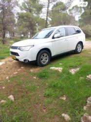 מיצובישי אאוטלנדר Instyle אוט' 5 מק' 2.0 (150 כ"ס) בנזין 2014 למכיר