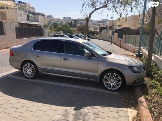 סקודה סופרב (עד 2019) Elegance אוט' 2.0 (200 כ''ס) בנזין 2014 למכירה במודיעין מכבים רעות