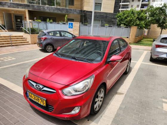 יונדאי i25 Premium אוט' 1.6 (124 כ"ס) בנזין 2011 למכירה בראש העין