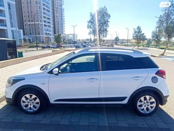 יונדאי i20 קרוס Cross Inspire אוט' 1.4 (100 כ"ס) בנזין 2016 למכירה בנתניה