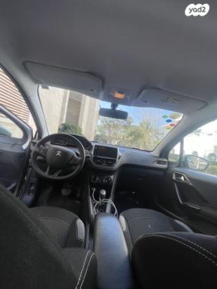 פיג'ו 208 Active אוט' 1.2 (110 כ''ס) בנזין 2015 למכירה בתל אביב יפו