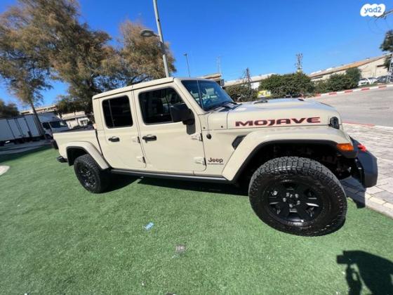 ג'יפ / Jeep גלדיאטור 4X4 Mojave דאבל קבינה אוט' 3.6 (285 כ''ס) בנזין 2023 למכירה בקיסריה