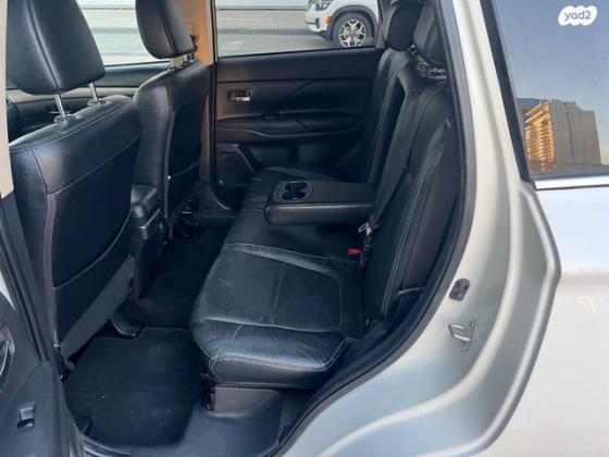 מיצובישי אאוטלנדר 4X4 Elite אוט' 7 מק' 2.0 (150 כ''ס) [2012-2015] בנזין 2014 למכירה בנתניה