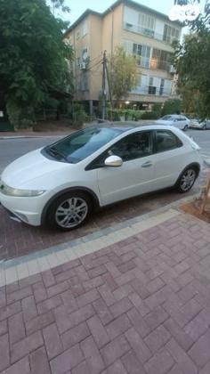 הונדה סיוויק האצ'בק החדשה Sport אוט' 1.8 (140 כ''ס) בנזין 2010 למכירה ברחובות