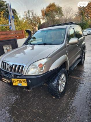 טויוטה לנד קרוזר קצר 4X4 Premium אוט' דיזל 3.0 (173 כ''ס) דיזל 2005 למכירה בטל שחר