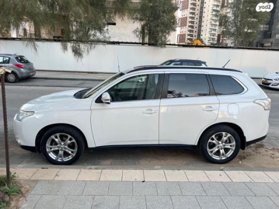 מיצובישי אאוטלנדר 4X4 Elite אוט' 7 מק' 2.0 (150 כ''ס) [2012-2015] בנזין 2014 למכירה בנתניה