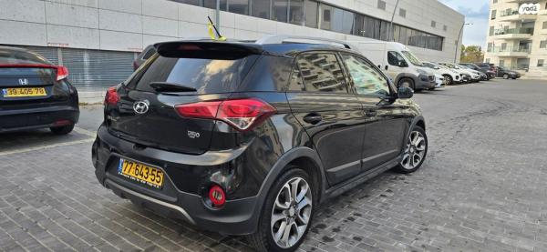 יונדאי i20 קרוס Premium אוט' 1.4 (100 כ"ס) בנזין 2017 למכירה בפתח תקווה