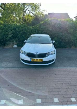 סקודה אוקטביה Ambition אוט' 1.5 (150 כ''ס) בנזין 2019 למכירה בעכו