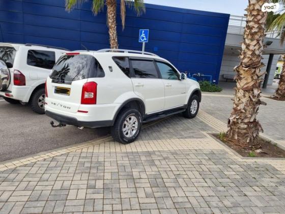 סאנגיונג רקסטון 4X4 EX אוט' דיזל 7 מק' 2.0 (155 כ''ס) דיזל 2015 למכירה בנשר