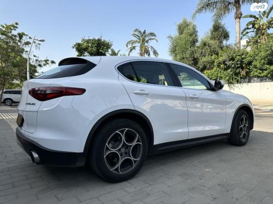 אלפא רומיאו סטלויו 4X4 Speciale אוט' 2.0 (200 כ''ס) בנזין 2018 למכירה בap