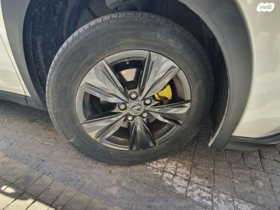 לקסוס UX UX250H Premium הייבריד אוט' 2.0 (152 כ''ס) בנזין 2021 למכירה בירושלים