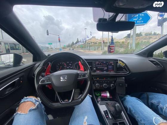 סיאט לאון FR Plus אוט' 3 דל' 1.8 (180 כ"ס) בנזין 2018 למכירה בתל אביב יפו