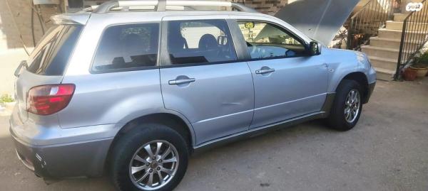 מיצובישי אאוטלנדר 4X4 Comfort אוט' 5 מק' 2.4 (160 כ''ס) בנזין 2006 למכירה בשפרעם