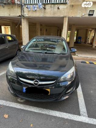 אופל אסטרה Berlina Enjoy סדאן אוט' 1.4 (140 כ"ס) בנזין 2016 למכירה בתל אביב יפו