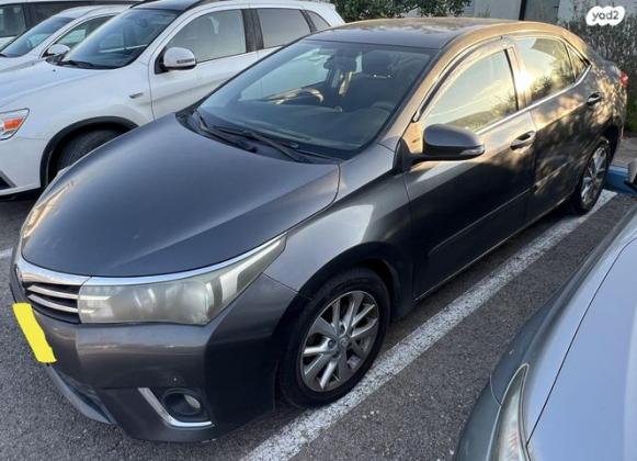 טויוטה קורולה GLI-FL אוט' 1.6 (132 כ''ס) [2013-2016] בנזין 2016 למכירה באפק