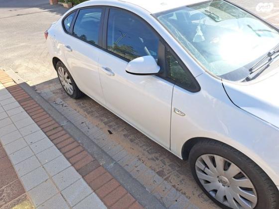 אופל אסטרה Berlina Enjoy סדאן אוט' 1.4 (140 כ"ס) בנזין 2016 למכירה בראשון לציון