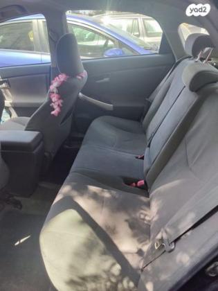 טויוטה פריוס GLI הייבריד אוט' 1.8 (99 כ"ס) בנזין 2013 למכירה בגדרה