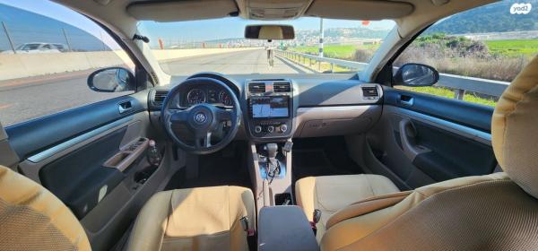 פולקסווגן ג'טה Manager אוט' 1.6 (102 כ''ס) בנזין 2011 למכירה בחדרה