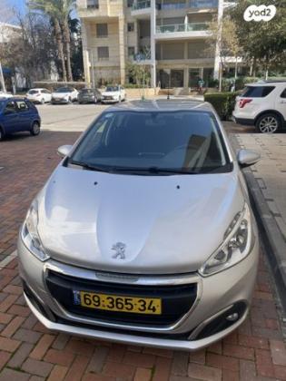 פיג'ו 208 Active אוט' 1.2 (110 כ''ס) בנזין 2015 למכירה בתל אביב יפו