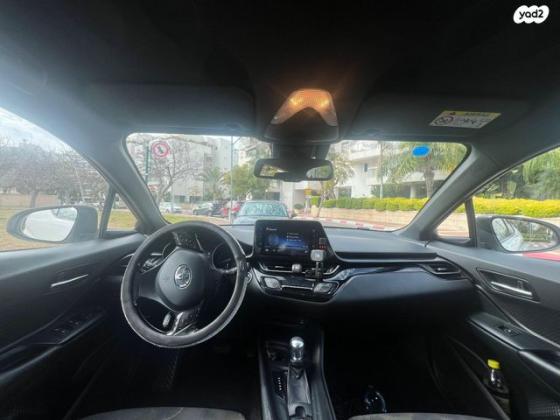 טויוטה C-HR Club הייבריד אוט' 1.8 (98 כ''ס) בנזין 2018 למכירה בבאר יעקב