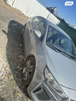 יונדאי איוניק Premium הייבריד אוט' 1.6 (141 כ"ס) בנזין 2017 למכירה בכפר קרע