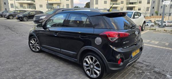 יונדאי i20 קרוס Premium אוט' 1.4 (100 כ"ס) בנזין 2017 למכירה בפתח תקווה