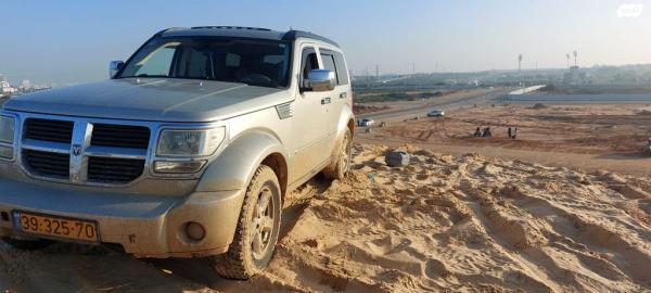 דודג' ניטרו 4X4 SXT אוט' 3.7 (205 כ''ס) בנזין 2009 למכירה בראשון לציון