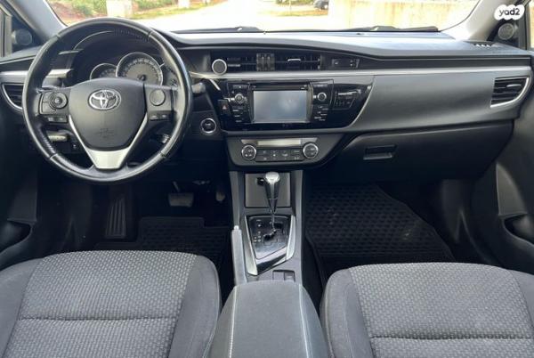 טויוטה קורולה GLI-FL אוט' 1.6 (132 כ''ס) [2013-2016] בנזין 2016 למכירה בנתניה