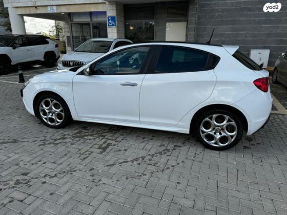 אלפא רומיאו ג'ולייטה Sport + SR אוט' 1.4 (170 כ''ס) בנזין 2018 למכירה בחיפה