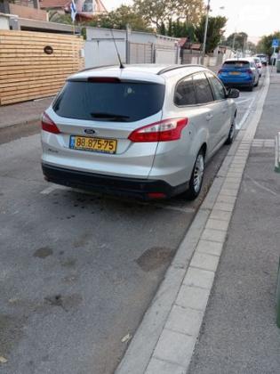 פורד פוקוס Trend סטיישן אוט' 1.6 (125 כ''ס) בנזין 2013 למכירה בחיפה