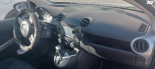 מאזדה H Dynamic אוט' 1.5 (103 כ"ס) בנזין 2008 למכירה בראשון לציון