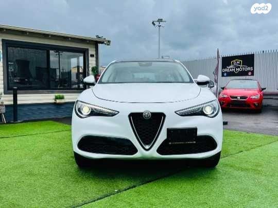 אלפא רומיאו סטלויו 4X4 Speciale אוט' 2.0 (200 כ''ס) בנזין 2019 למכירה בחיפה