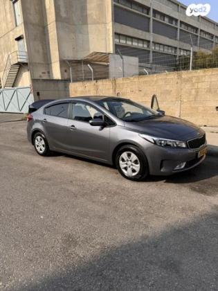 קיה פורטה LX אוט' 1.6 (130 כ''ס) בנזין 2017 למכירה בראשון לציון