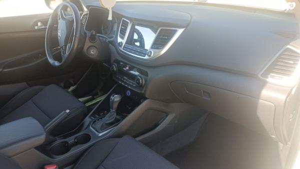 יונדאי טוסון Premium אוט' בנזין 2.0 (155 כ"ס) בנזין 2017 למכירה בחד נס