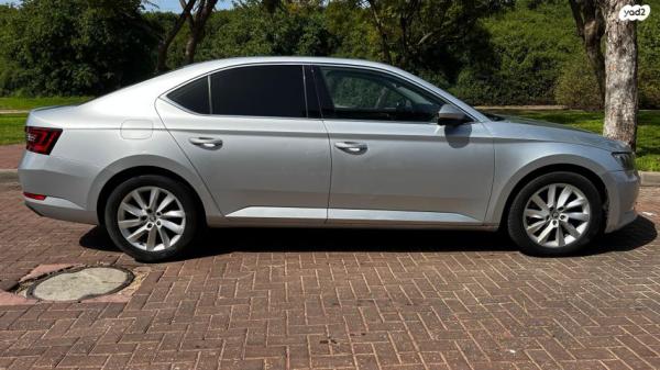סקודה סופרב (עד 2019) Ambition אוט' 1.8 (180 כ''ס) בנזין 2016 למכירה בפרדסיה