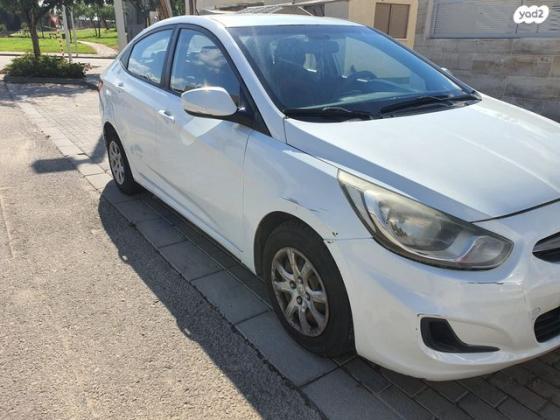 יונדאי i25 Inspire אוט' 1.4 (109 כ''ס) בנזין 2012 למכירה בלוד