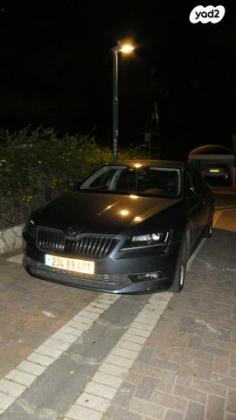 סקודה סופרב (עד 2019) Style אוט' 1.8 (180 כ''ס) בנזין 2017 למכירה בראשון לציון