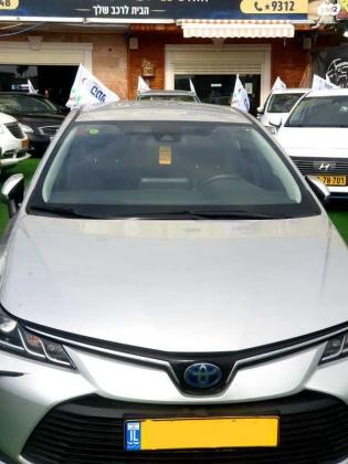 טויוטה קורולה הייבריד Sun סדאן אוט' 1.8 (98 כ''ס) בנזין 2019 למכירה ברהט