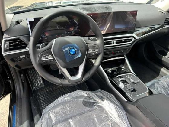 ב.מ.וו סדרה 3 318I Business אוט' 2.0 (156 כ''ס) בנזין 2024 למכירה בראשון לציון