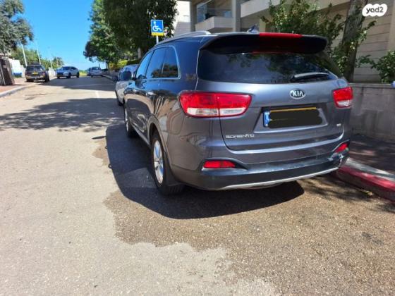 קיה סורנטו Urban אוט' 7 מק' 2.4 (188 כ"ס) בנזין 2016 למכירה בפתח תקווה