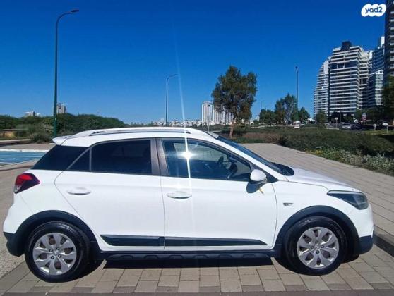 יונדאי i20 קרוס Cross Inspire אוט' 1.4 (100 כ"ס) בנזין 2016 למכירה בנתניה