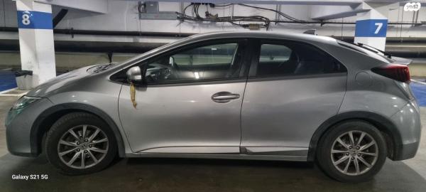 הונדה סיוויק האצ'בק החדשה Comfort אוט' 1.8 (142 כ''ס) בנזין 2016 למכירה בתל אביב יפו