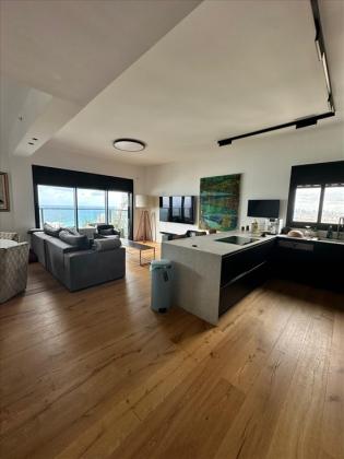 מיני פנטהאוז 5 חדרים למכירה בבת ים | יוחנן הסנדלר | פארק הים