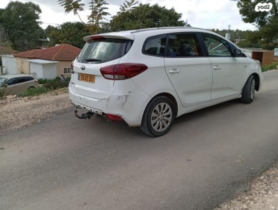 קיה קארנס LX אוט' 7 מק' 2.0 (166 כ"ס) בנזין 2017 למכירה בלב יתיר